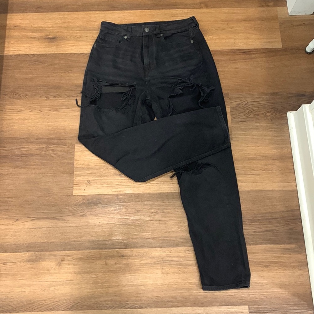 American Eagle Mom Jeans